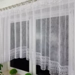 Firana gotowa w łuk z gipiurą 20 cm – biała markizeta 300x120 cm