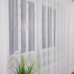 Firana gotowa z siateczki z gipiurą 400x250