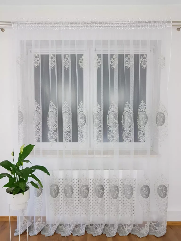 firana z haftem i welurem-szary  400x250 cm