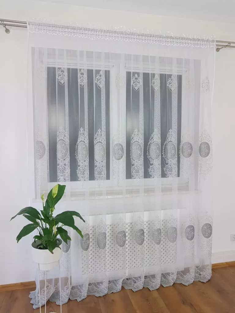 firana z haftem i welurem-szary  400x250 cm