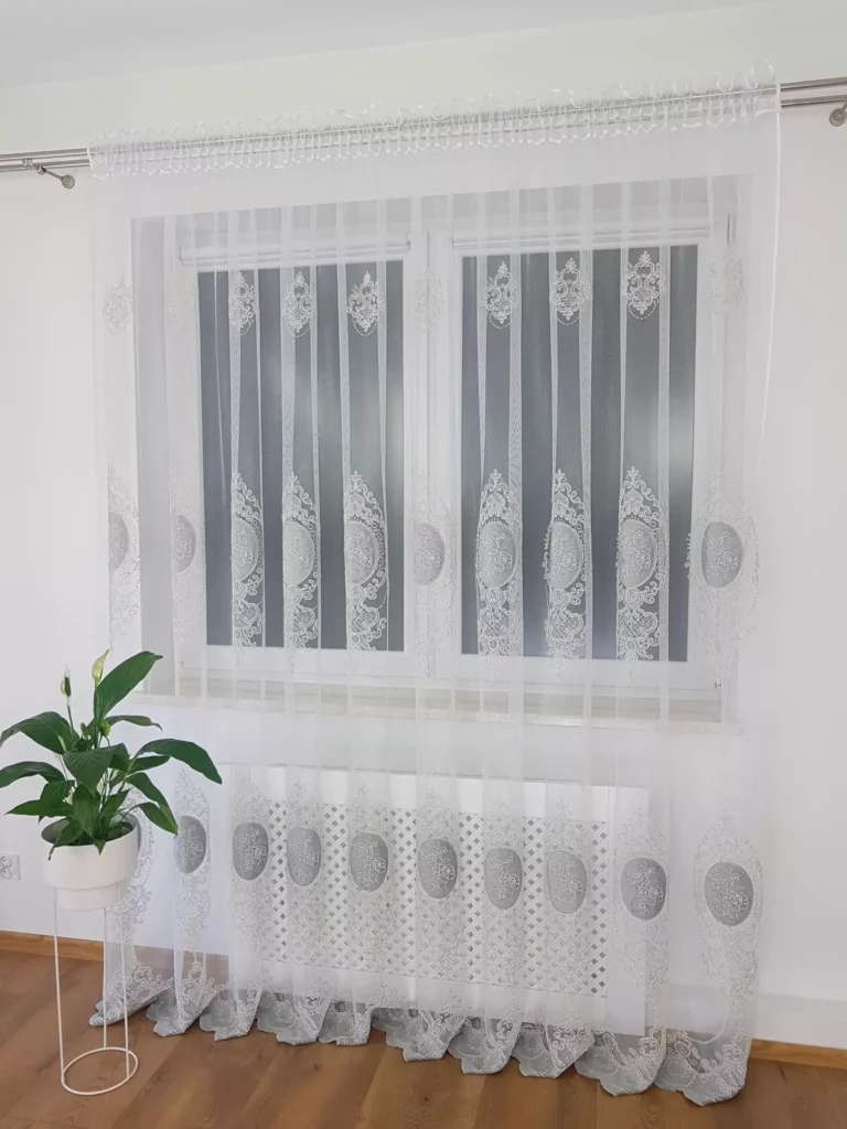 firana z haftem i welurem-szary  400x250 cm