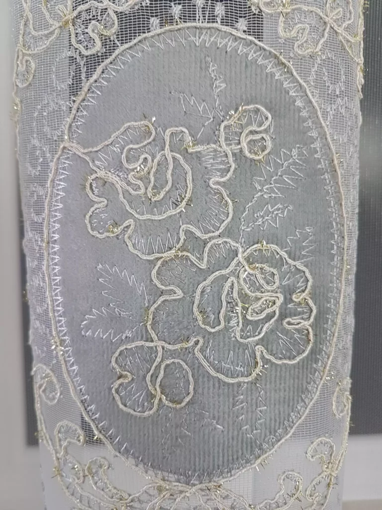 firana z haftem i welurem-szary  400x250 cm