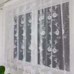 Firana z markizety i ozdobnej gipiury 300x150cm