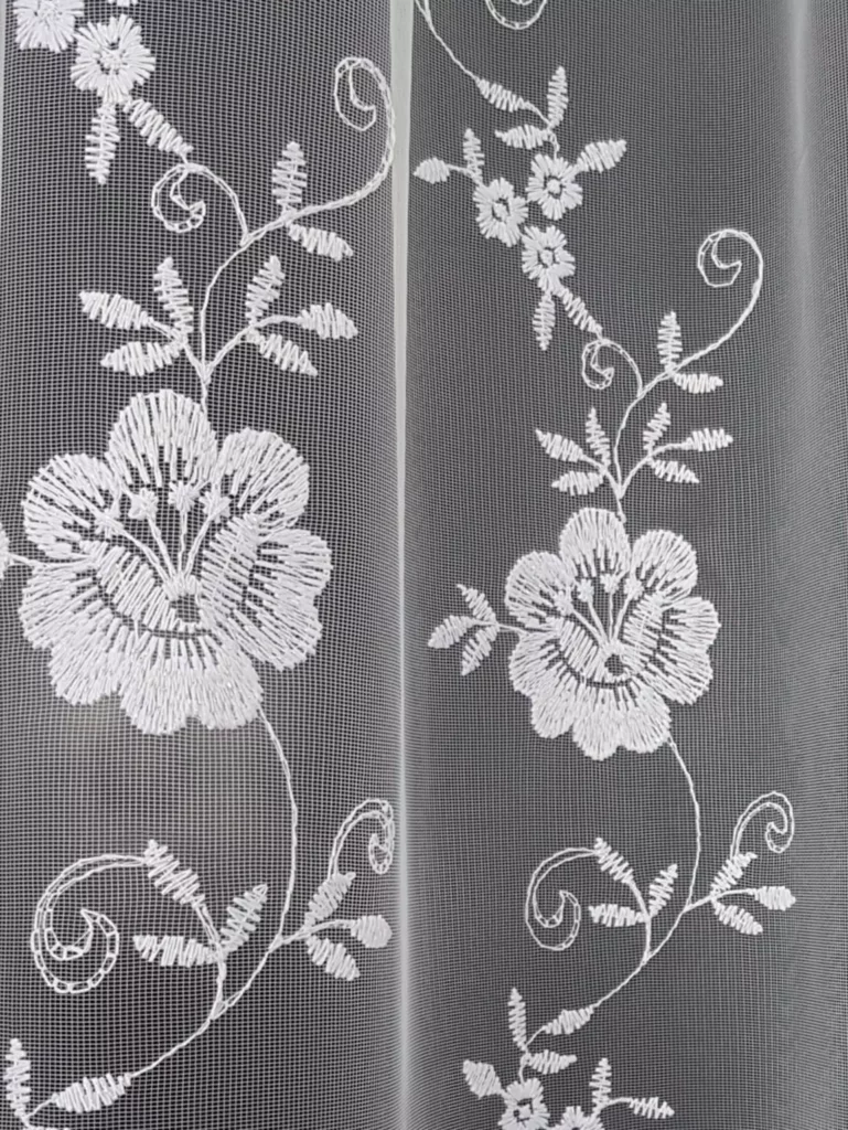 Firana z markizety i ozdobnej gipiury 300x150cm