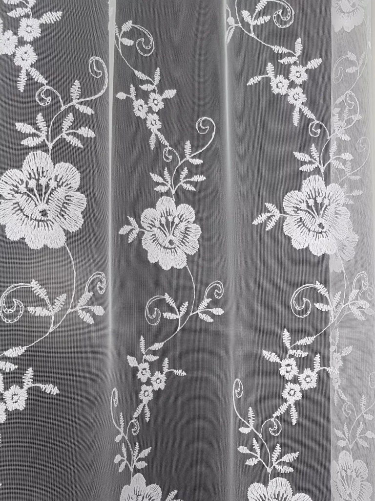 Firana z markizety i ozdobnej gipiury 300x150cm