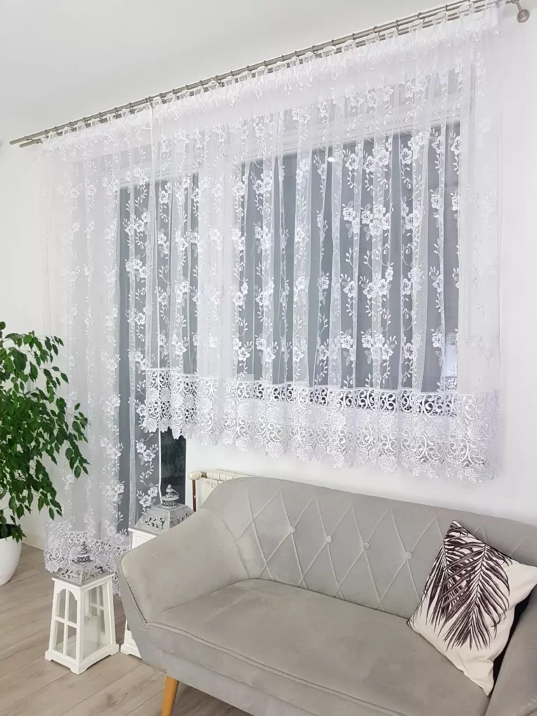Komplet, firana balkonowa z markizety i ozdobnej 30cm gipiury