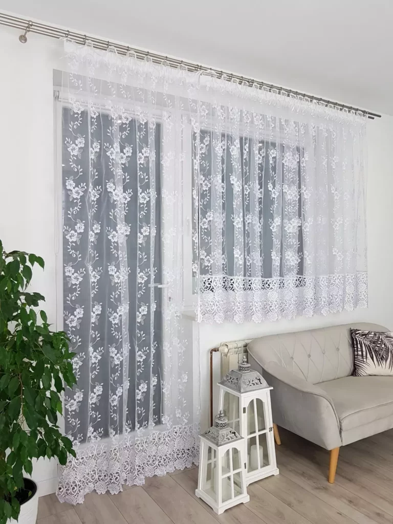 Komplet, firana balkonowa z markizety i ozdobnej 30cm gipiury