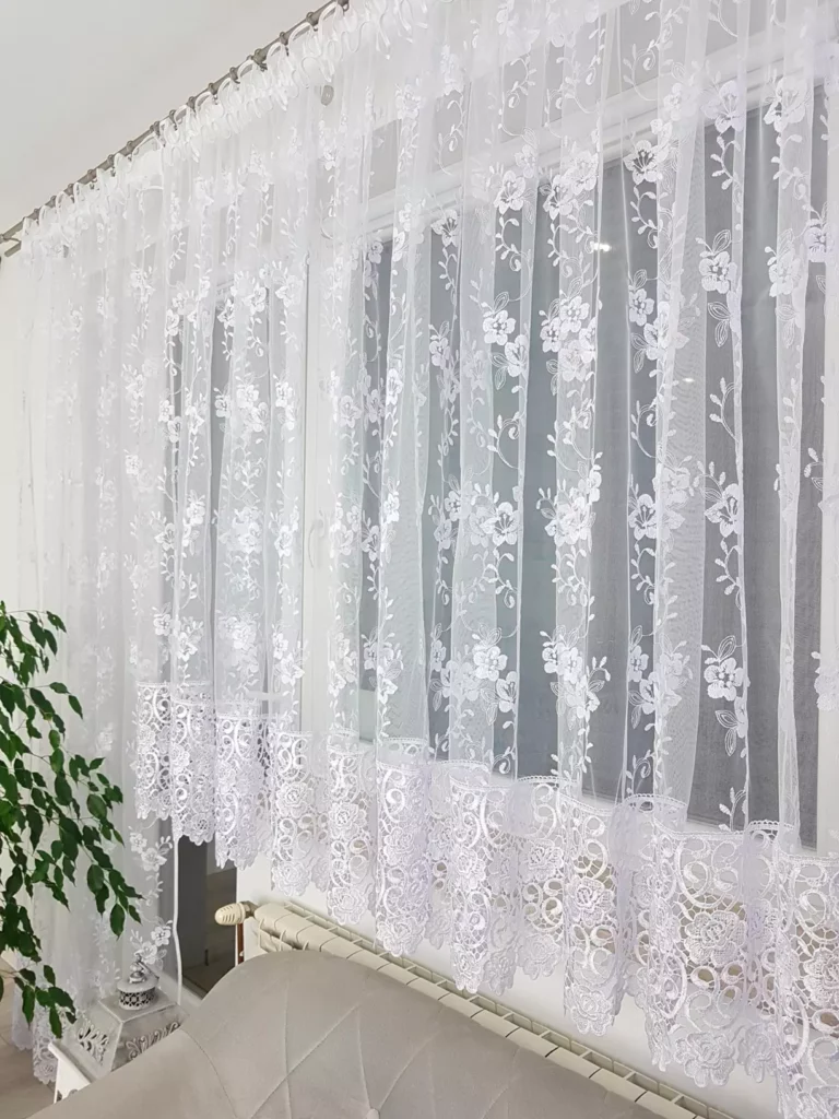Komplet, firana balkonowa z markizety i ozdobnej 30cm gipiury