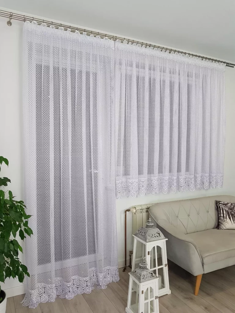 Zestaw do okna balkonowego , firany z gipiurą uszyte z siateczki na prosto