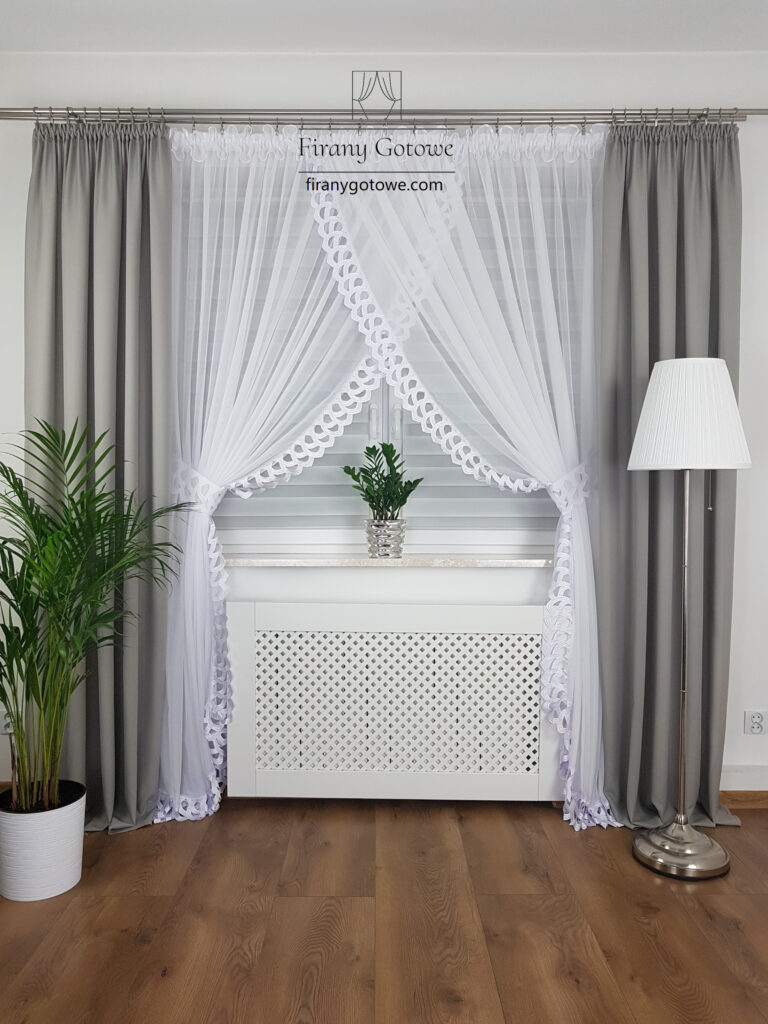 Firanka gotowa z gipiurą 600x250cm