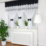 Firana z haftem zdobiona uroczymi kokardami-czarna  300x150cm
