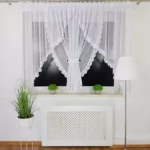 Elegancka firana z gipiurą 400x150 cm