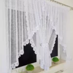 Elegancka firana z gipiurą 400x150 cm