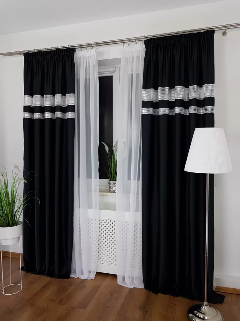 Zasłony czarne z cyrkoniami 2x 145x250 cm