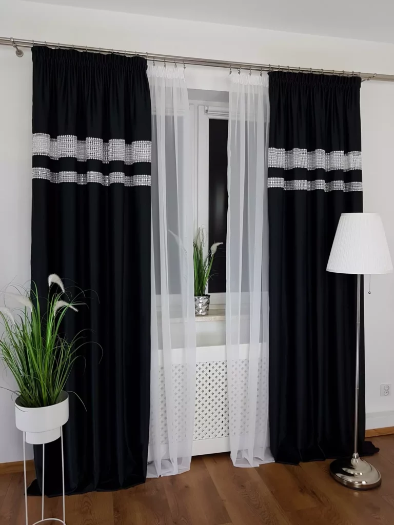 Zasłony czarne z cyrkoniami 2x 145x250 cm