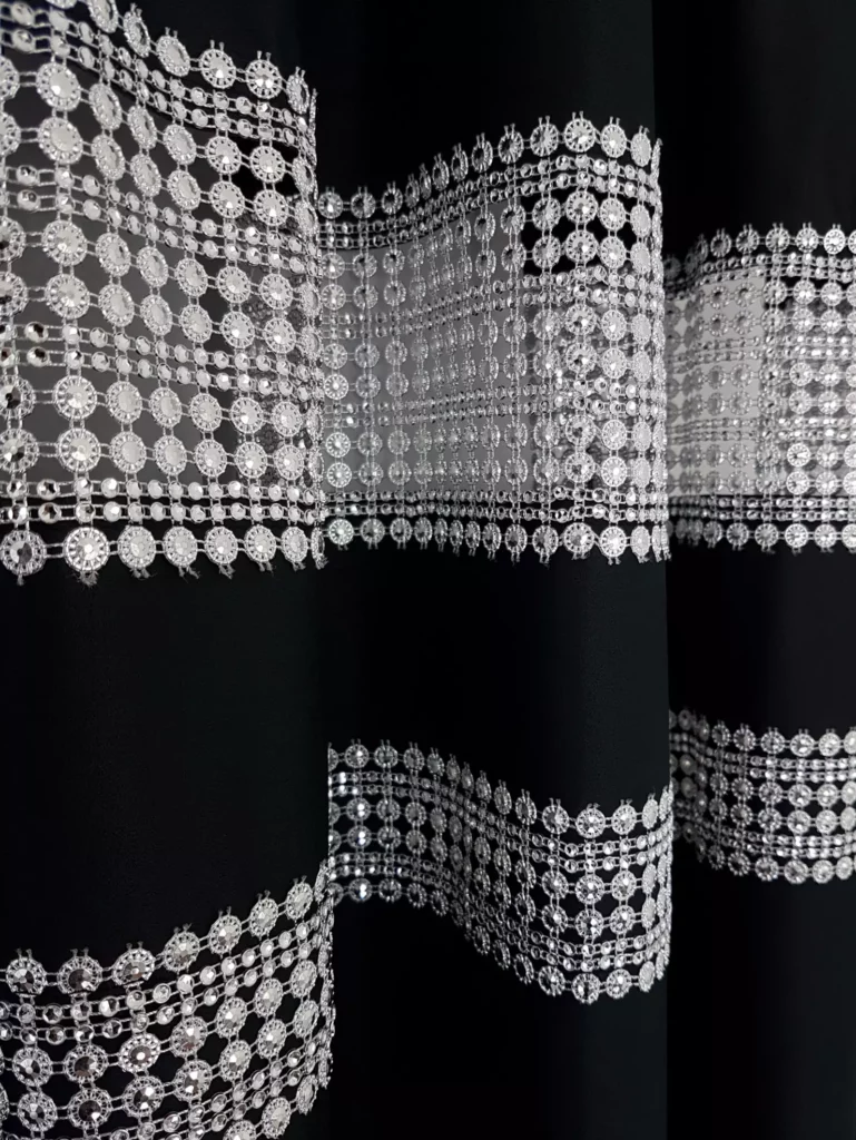 Zasłony czarne z cyrkoniami 2x 145x250 cm
