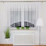 Firana dekoracyjna w łuk z cyrkoniami i szeroką gipiurą  – 400×160 cm