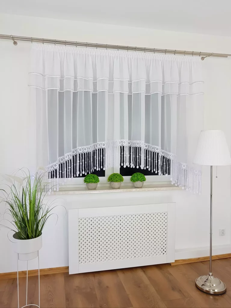 Firana dekoracyjna w łuk z cyrkoniami i szeroką gipiurą  – 400x160 cm