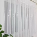 Prosta firana gotowa z haftem 400x150cm