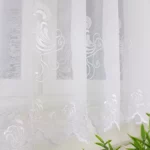 Prosta firana gotowa z haftem 400x150cm