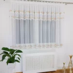 Firana gotowa z gipiurą w różyczki 400x150cm