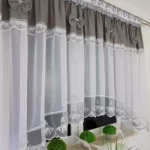 Firana gotowa 400x160 cm z szarymi kokardkami i haftem