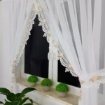 Elegancka Firana z Woalu z Gipiurą –Stylowa, i Funkcjonalna!