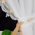 Elegancka Firana z Woalu z Gipiurą –Stylowa, i Funkcjonalna!