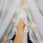 Elegancka Firana z Woalu z Gipiurą –Stylowa, i Funkcjonalna!