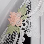Elegancka Firana z Woalu z Gipiurą –Stylowa, i Funkcjonalna!