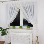 Elegancka Firana z Woalu z Gipiurą ecru –Stylowa, i Funkcjonalna!