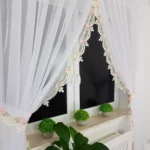 Elegancka Firana z Woalu z Gipiurą ecru –Stylowa, i Funkcjonalna!