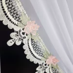 Elegancka Firana z Woalu z Gipiurą ecru –Stylowa, i Funkcjonalna!