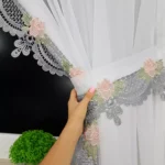 Elegancka Firana z Woalu z Gipiurą szarą –Stylowa, i Funkcjonalna!