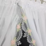 Elegancka Firana z Woalu z Gipiurą szarą –Stylowa, i Funkcjonalna!