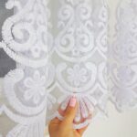 Firana z markizety z ornamentem kwiatowym