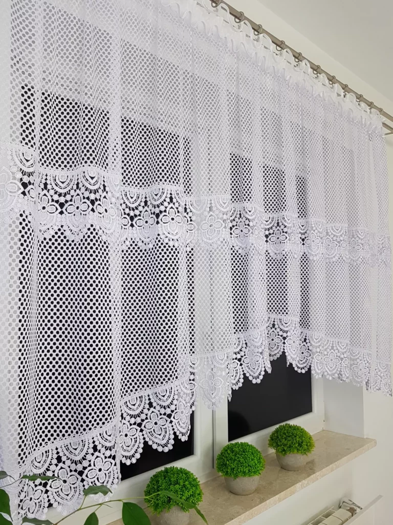 Firana gotowa z siateczki 300x120cm