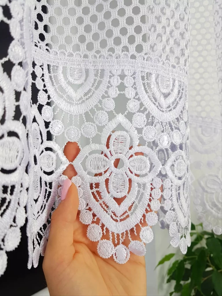 Firana gotowa z siateczki 300x120cm