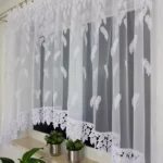 Firana z markizety haftowana w listki 400x160